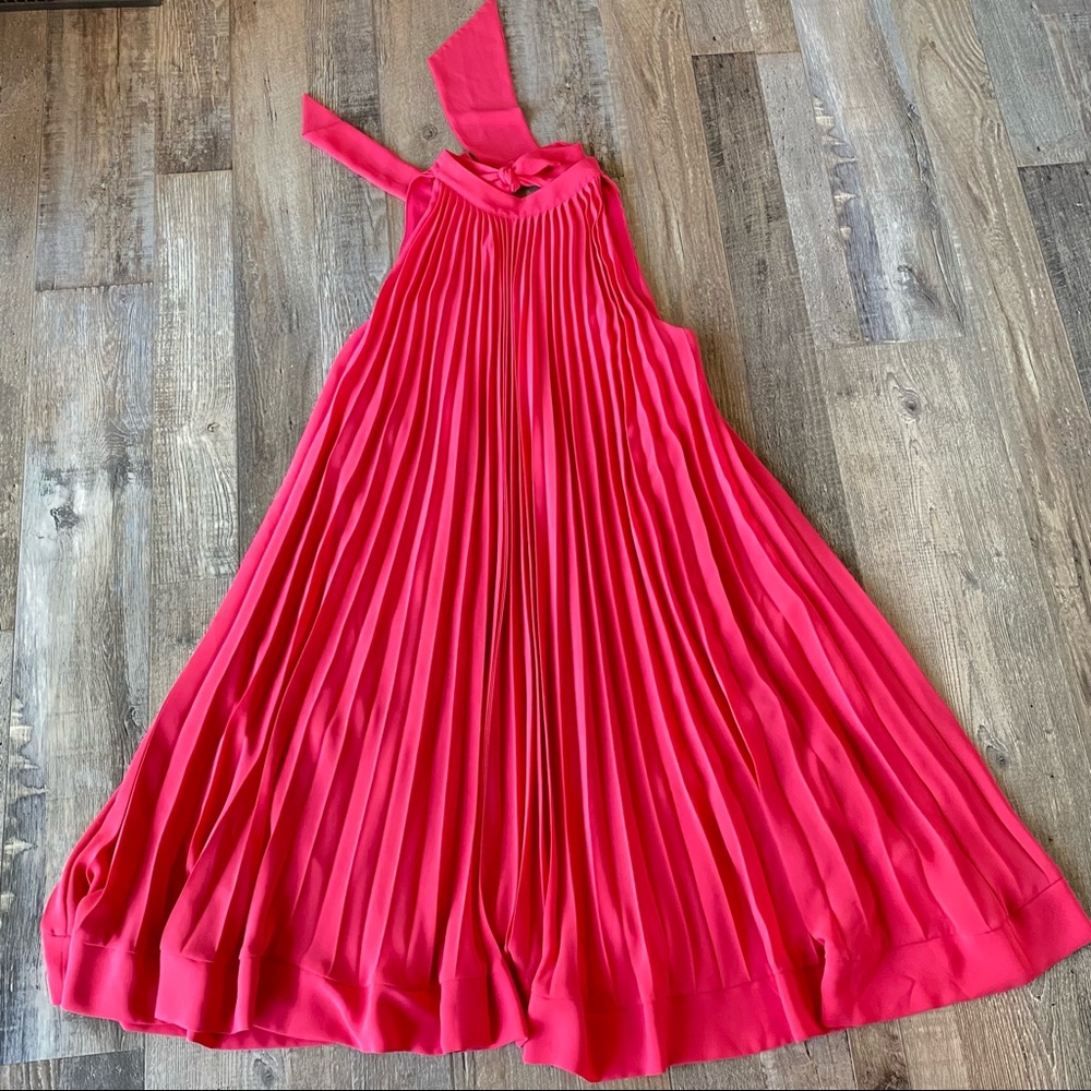 H&M Pleated Tent Dress in Fuchsia